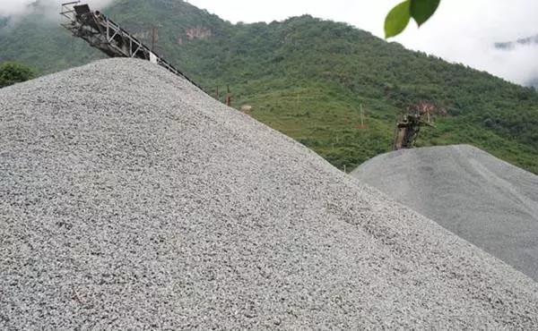 <b>怎樣提升制砂機(jī)的應(yīng)用期限？只要學(xué)好4個(gè)小竅門</b>